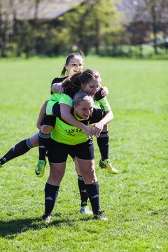 Bild 29 - Frauen SV Frisia 03 Risum Lindholm - Heider SV : Ergebnis: 8:0